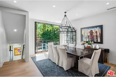 16820 Oak View Dr, Encino, CA 91436 - Photo 19