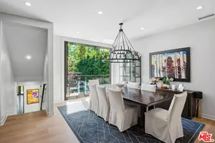 16820 Oak View Dr, Encino, CA 91436 - Photo 19