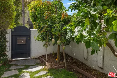 2366 Edgewater Ter, Los Angeles, CA 90039 - Photo 5