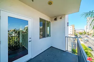 733 S Manhattan Pl, Los Angeles, CA 90005 - Photo 23