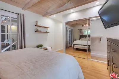 21447 Providencia St, Woodland Hills, CA 91364 - Photo 49