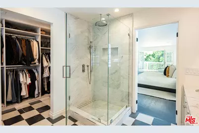 14030 Roblar Rd, Los Angeles, CA 91423 - Photo 11