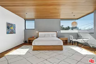 303 Windward Ave, Venice, CA 90291 - Photo 23