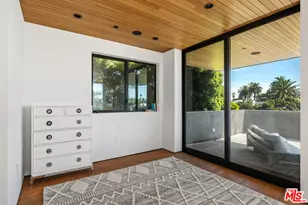 303 Windward Ave, Venice, CA 90291 - Photo 17