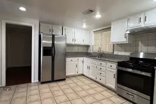 8731 Colbath Ave, Los Angeles, CA 91402 - Photo 7