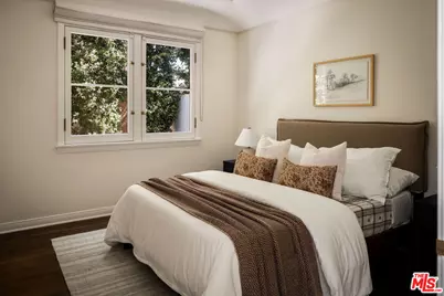 1654 Stearns Dr, Los Angeles, CA 90035 - Photo 17