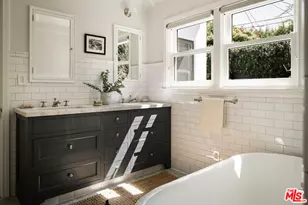 1654 Stearns Dr, Los Angeles, CA 90035 - Photo 25