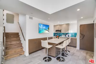 2222 6th St #B, Santa Monica, CA 90405 - Photo 5