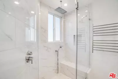 2222 6th St #B, Santa Monica, CA 90405 - Photo 13