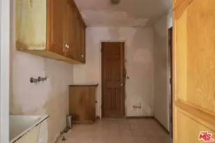 6437 Penfield Ave, Los Angeles, CA 91367 - Photo 15