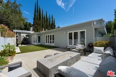 7561 Devista Dr, Los Angeles, CA 90046 - Photo 35