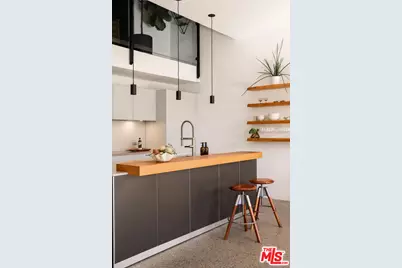 1329 California Ave #102, Santa Monica, CA 90403 - Photo 11