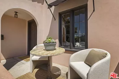 2948 S Norton Ave, Los Angeles, CA 90018 - Photo 3
