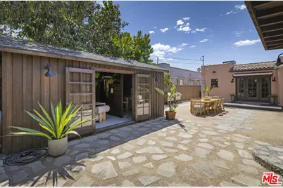 2948 S Norton Ave, Los Angeles, CA 90018 - Photo 39