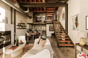 208 S Venice Blvd, Venice, CA 90291 - Photo 1