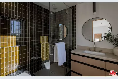 8636 Edwin Dr, Los Angeles, CA 90046 - Photo 45