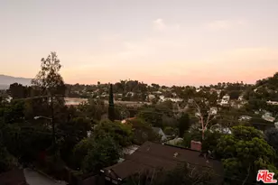 1825 Redesdale Ave, Los Angeles, CA 90026 - Photo 5