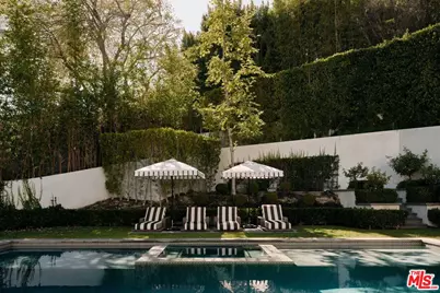 2331 Chislehurst Dr, Los Angeles, CA 90027 - Photo 1