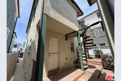 136 28th St, Hermosa Beach, CA 90254 - Photo 7
