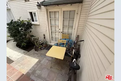 136 28th St, Hermosa Beach, CA 90254 - Photo 11