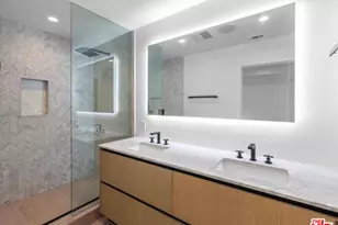 5623 Murray Ln, Los Angeles, CA 90016 - Photo 33