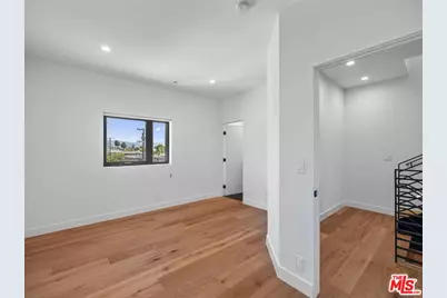 5623 Murray Ln, Los Angeles, CA 90016 - Photo 37