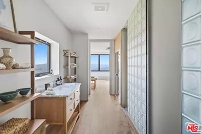 2345 Tuna Canyon Rd, Topanga, CA 90290 - Photo 45