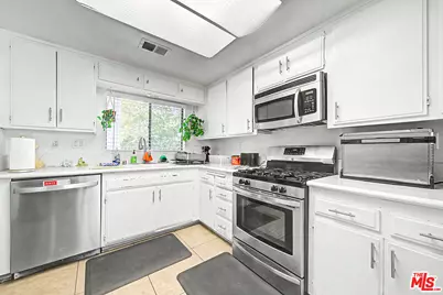 91 Helecho Ct, Thousand Oaks, CA 91362 - Photo 9