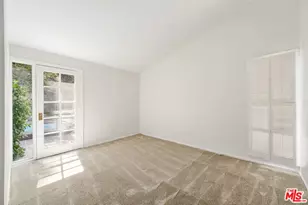 5824 Laramie Ave, Woodland Hills, CA 91367 - Photo 23