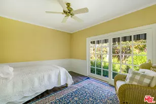 376 N Bonhill Rd, Los Angeles, CA 90049 - Photo 15
