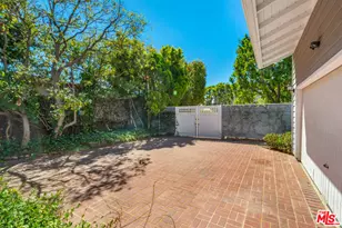 376 N Bonhill Rd, Los Angeles, CA 90049 - Photo 7