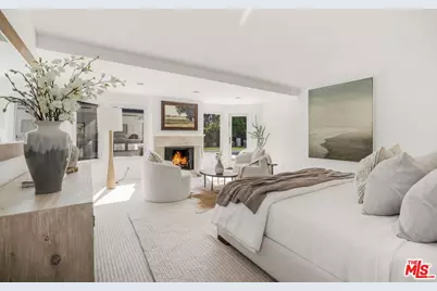 1037 Maroney Ln, Los Angeles, CA 90272 - Photo 23