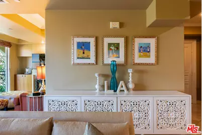 10795 Wilshire Blvd #304, Los Angeles, CA 90024 - Photo 13