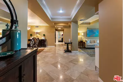 10795 Wilshire Blvd #304, Los Angeles, CA 90024 - Photo 3
