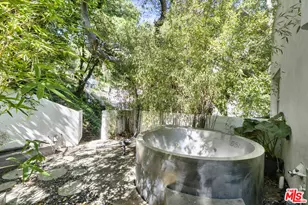 9976 Westwanda Dr, Beverly Hills, CA 90210 - Photo 15