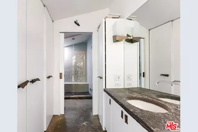 9976 Westwanda Dr, Beverly Hills, CA 90210 - Photo 19