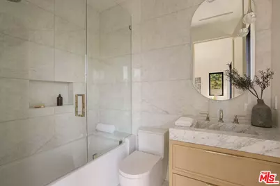 12041 Coyne St, Los Angeles, CA 90049 - Photo 33