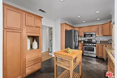 1659 Ellsmere Ave, Los Angeles, CA 90019 - Photo 13