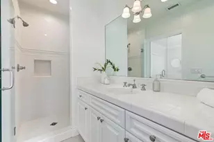 4135 Nagle Ave, Los Angeles, CA 91423 - Photo 23