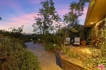 20634 Medley Ln, Topanga, CA 90290 - Photo 57