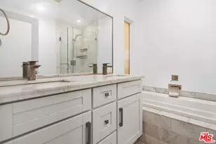 8547 Cashio St, Los Angeles, CA 90035 - Photo 15