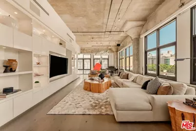 330 W 11th St #401 & 402, Los Angeles, CA 90015 - Photo 1