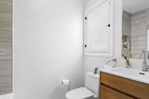 140 S Gardner St, Los Angeles, CA 90036 - Photo 9