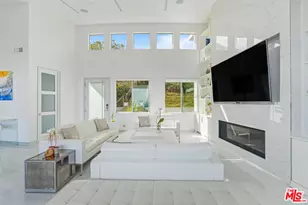 28405 Via Acero St, Malibu, CA 90265 - Photo 11