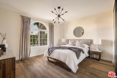 631 N Fuller Ave, Los Angeles, CA 90036 - Photo 17