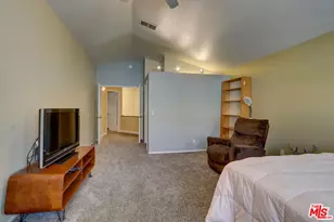 22365 Golden Canyon Cir, Los Angeles, CA 91311 - Photo 15
