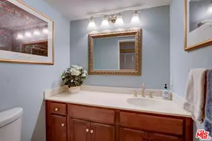 22365 Golden Canyon Cir, Los Angeles, CA 91311 - Photo 21