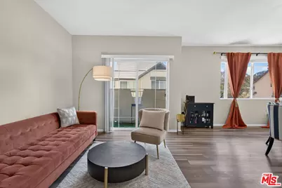 4600 Don Lorenzo Dr #4, Los Angeles, CA 90008 - Photo 3