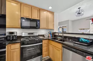 4600 Don Lorenzo Dr, Los Angeles, CA 90008 - Photo 13