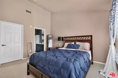 4600 Don Lorenzo Dr #4, Los Angeles, CA 90008 - Photo 19